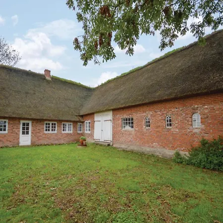 Three-bedroom Holiday In Vakantiehuis Højer