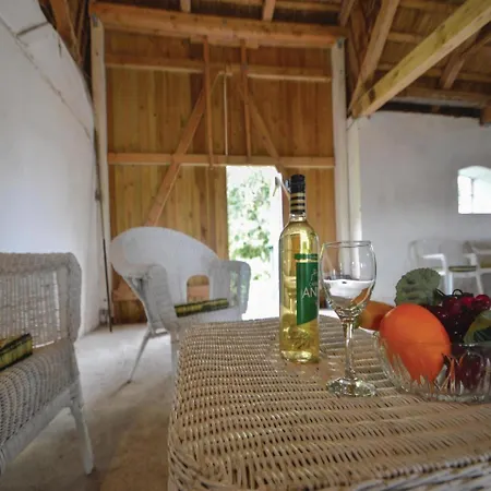 Three-bedroom Holiday In Ferienhaus Højer