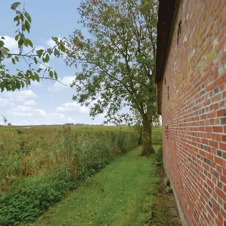 Vakantiehuis Three-bedroom Holiday In